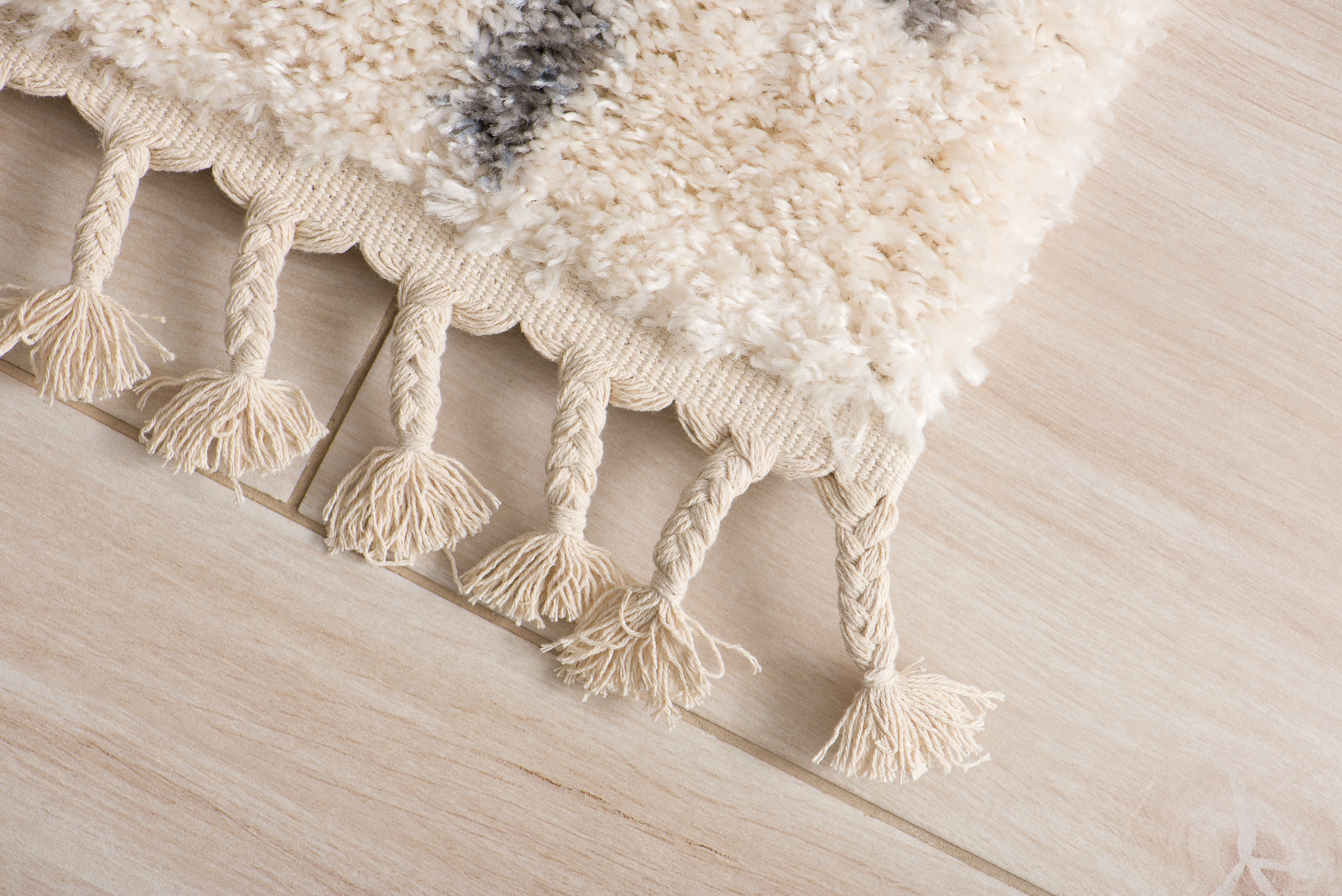 Area Rug Versay Fringes Shaggy Aztec Ethno Arrows Cream