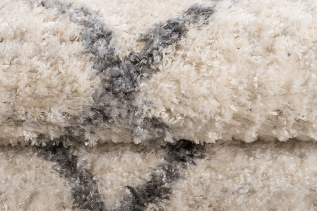 Area Rug Versay Fringes Shaggy Diamond Lines Cream